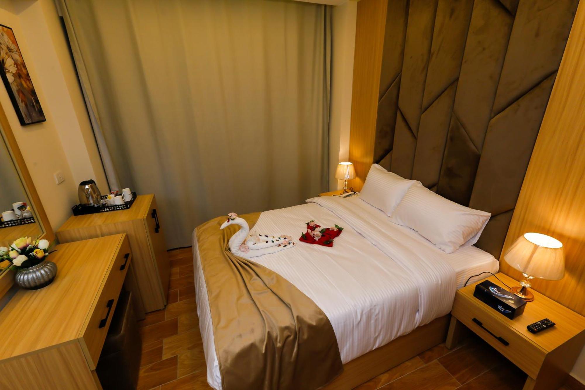 Rizk Pyramids View Hotel Kafrat al Jabal Ngoại thất bức ảnh